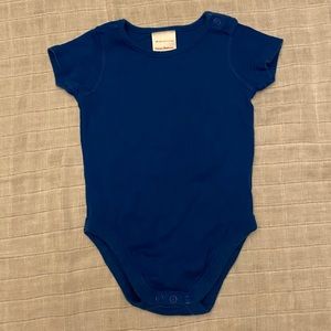 💙 4/&20 💙 Blue Hanna Andersson onesie